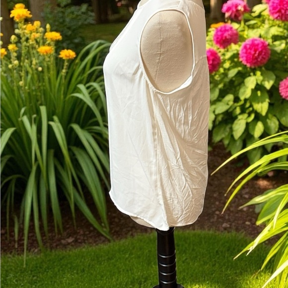 Ann Taylor Soft Pink Button-Down Shirt - Picture 4 of 5